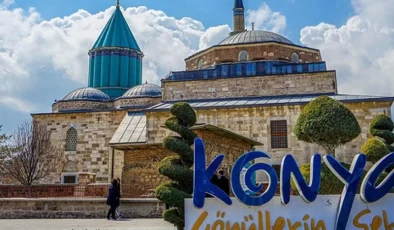 Konya’da otomobilden hırsızlık yaptıkları iddia edilen 4 zanlıdan 2’si tutuklandı