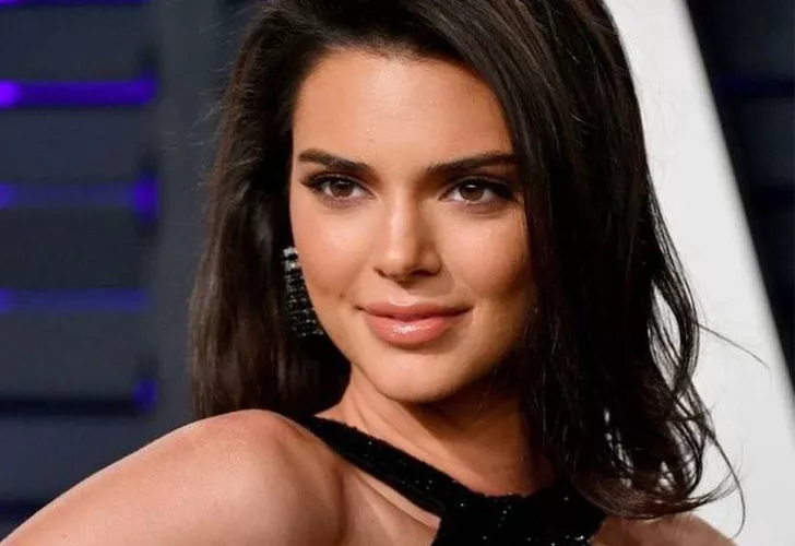 KENDALL JENNER, İŞLERİ AZALTTI