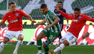 Konyaspor ile Kasımpaşa berabere kaldı