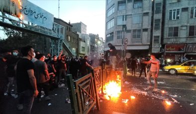 Almanya, İran’daki vatandaşlarına seslendi: Ülkeyi terk edin