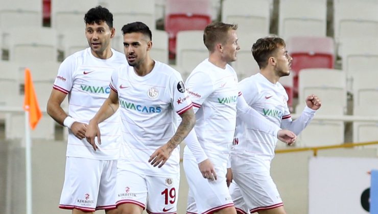 Antalyaspor, Sivasspor deplasmanında galip