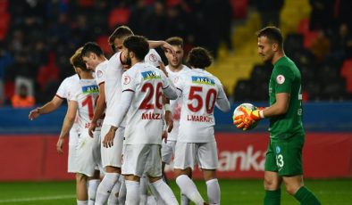 Gaziantep FK, Belediye Kütahyaspor karşısında galip geldi