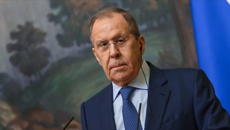 Rusya Dışişleri Bakanı Lavrov: Yunanistan S-300’leri kimseye devredemez