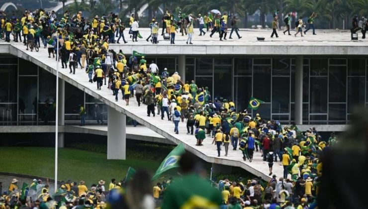 Brezilya’da Bolsonaro destekçisi bin 500 kişi gözaltına alındı