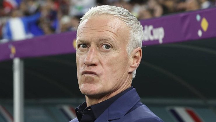 Fransa’da Deschamps ile yola devam kararı