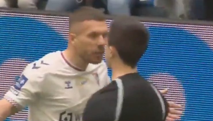 Lukas Podolski, yardım maçında oyundan atıldı