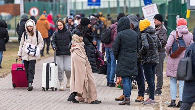 Ukrayna’dan Polonya’ya geçen mülteci sayısı