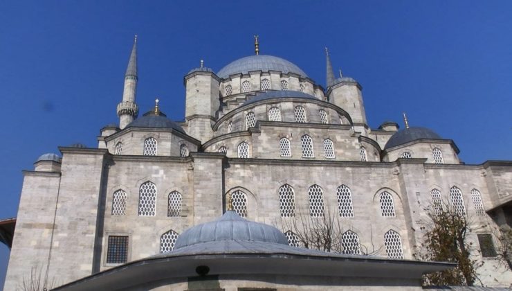 Yeni Camii restorasyonun bitmesi ile ziyaretçi akınına uğradı