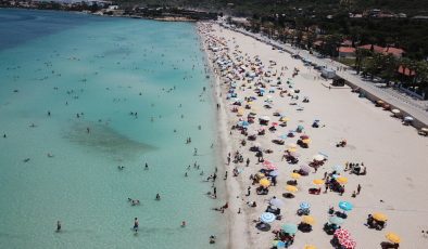 Çeşme’de bayram yoğunluğu devam ediyor