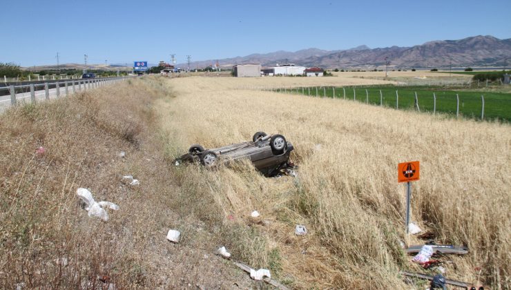 Elazığ’da takla atan araçta 6 kişi yaralandı