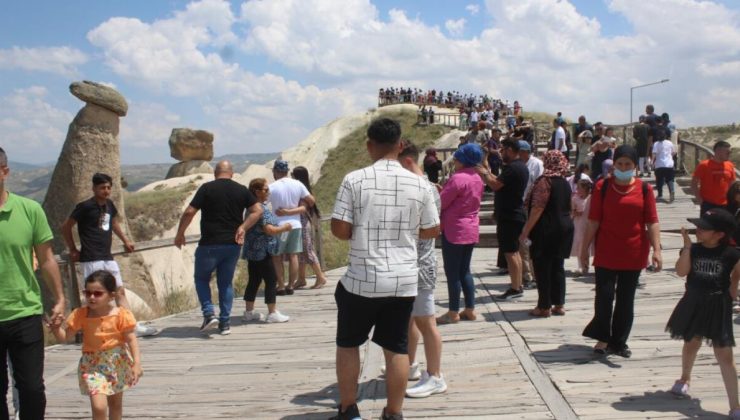 Kapadokya’da bayram tatili yoğunluğu yaşandı