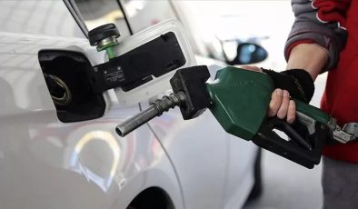 Motorinin litre fiyatına 87 kuruşluk zam geliyor