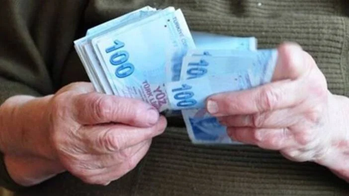 MİLYONLARCA EMEKLİYİ İLGİLENDİRİYOR: SGK BAYRAM İKRAMİYESİ FARKLARI İÇİN TARİHİ AÇIKLADI